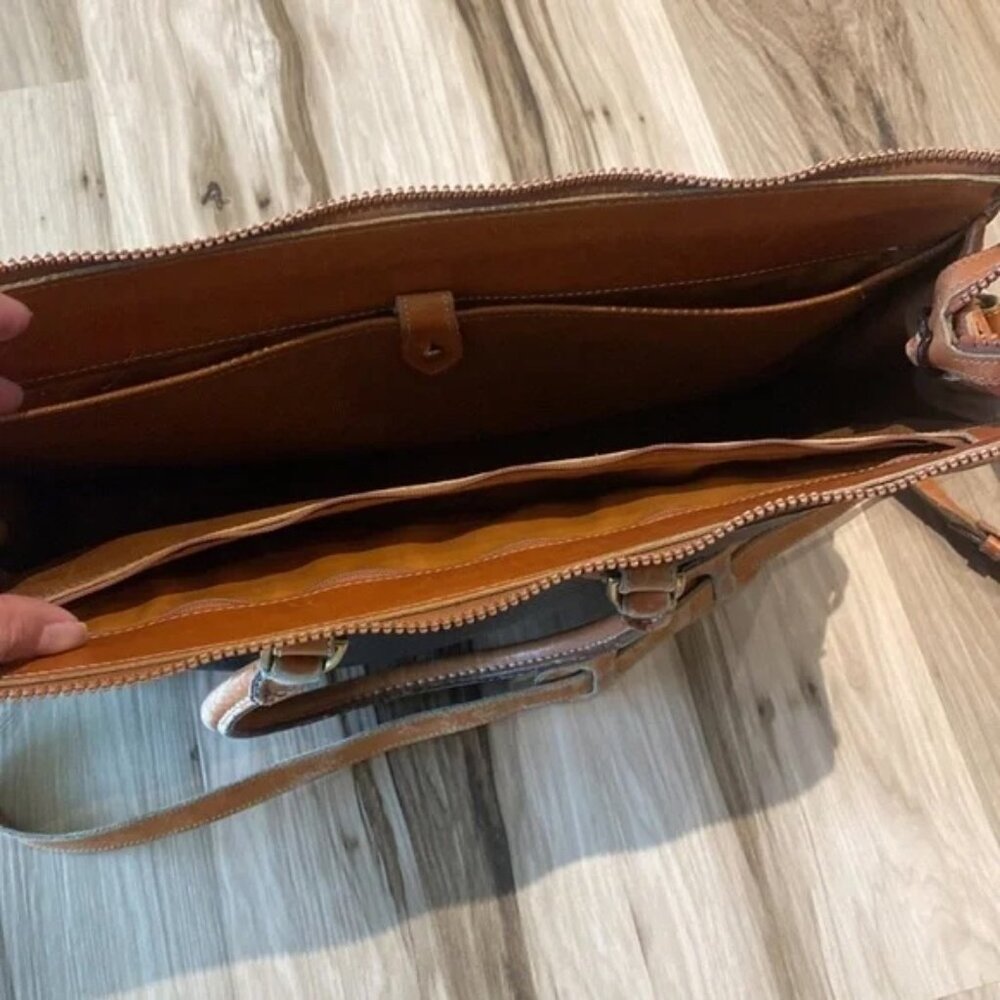 🎥 Vintage ♡ Dooney & Bourke ♡ All Weather Leather Briefcase / Messenger Bag - Picture 8 of 16